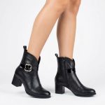 Botine negre din piele cu toc mic SV796