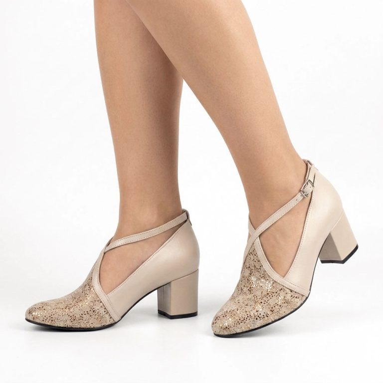 pantofi bej cu toc mic si barete madalina222