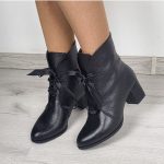 botine negre din piele cu toc mic SV411