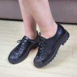 pantofi negri dama din piele cu talpa joasa si siret SV337 - imagine 2