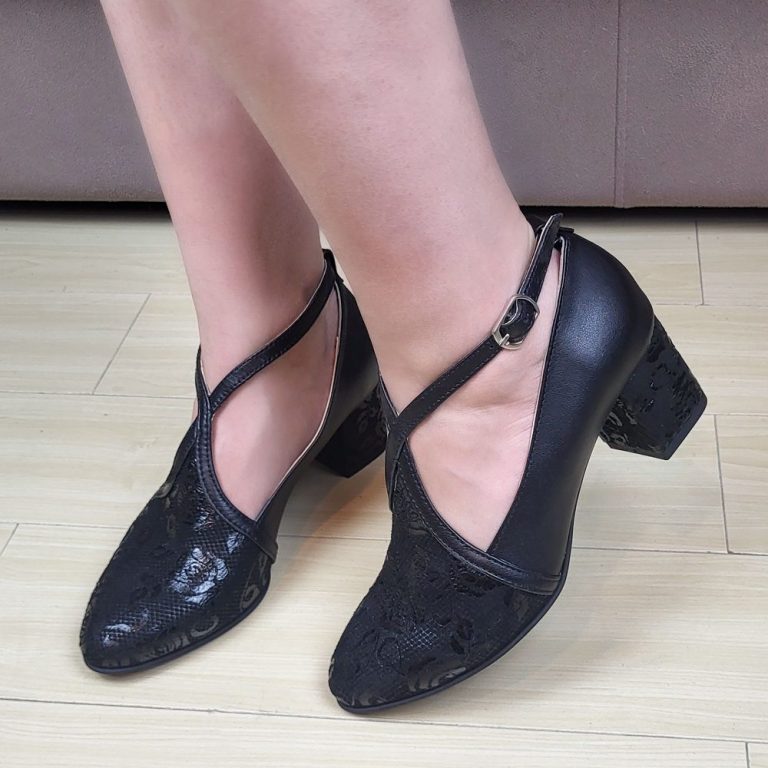 pantofi dama piele naturala negri toc mic trandafiri23
